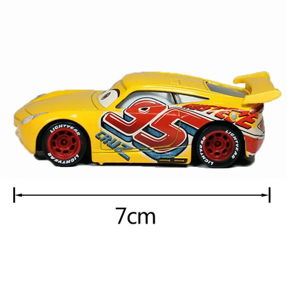 Disney Pixar Cars 2 Lightning McQueen Mini Diecast Racing Car Dinoco Racers Collection for Kids