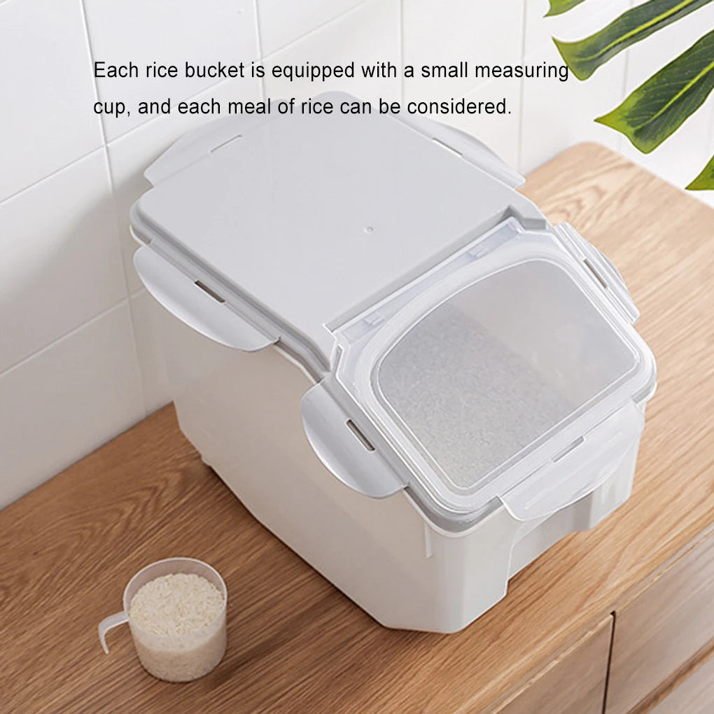 Dog Food Storage Container with Roller Base & Measuring Cup – Leakproof & Mothproof