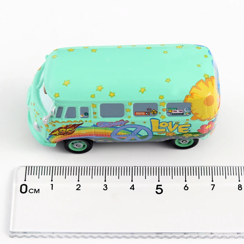 Disney Pixar Cars 2 Lightning McQueen Mini Diecast Racing Car Dinoco Racers Collection for Kids