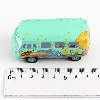 Disney Pixar Cars 2 Lightning McQueen Mini Diecast Racing Car Dinoco Racers Collection for Kids