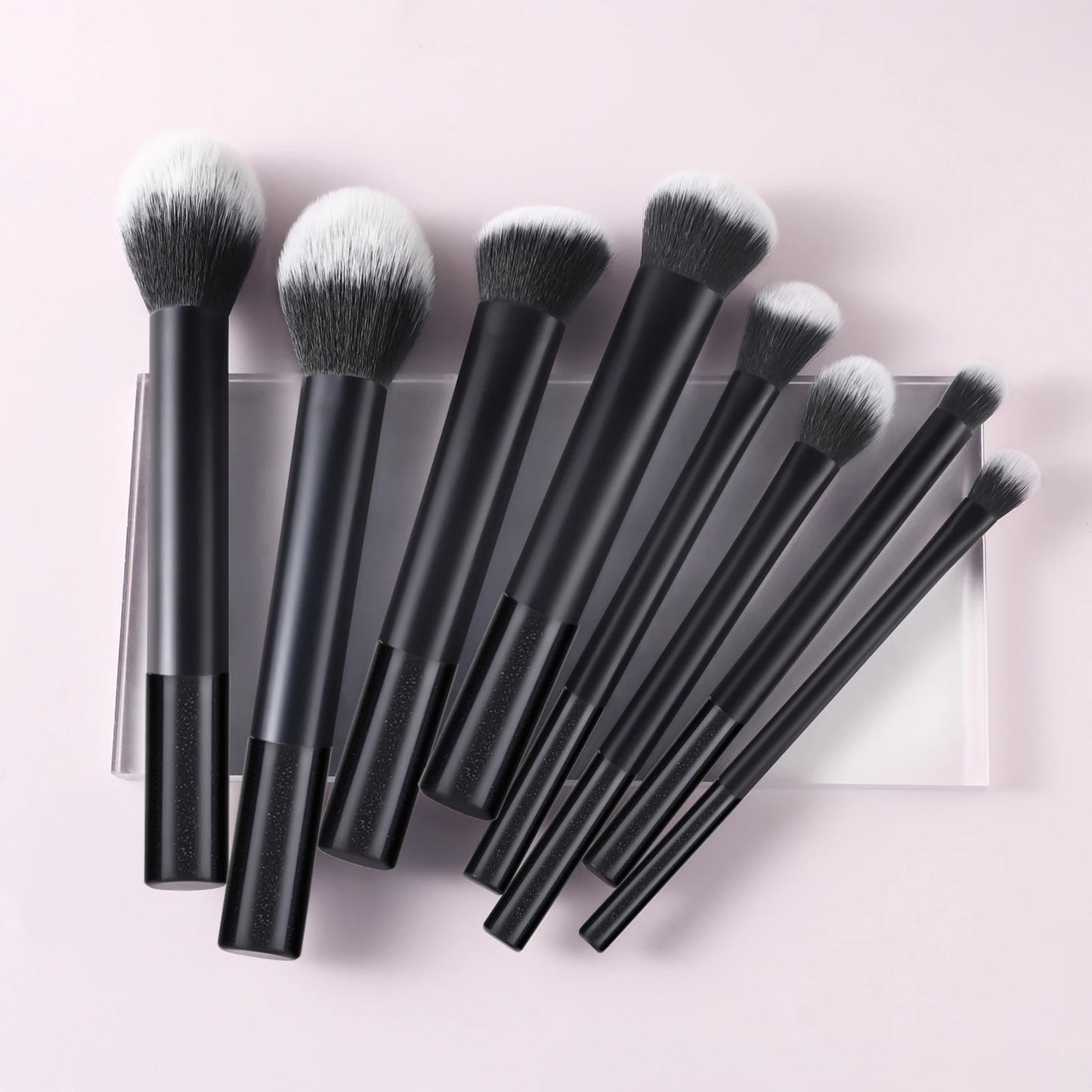 8pcs Portable Makeup Brush Set – Multifunctional Plastic Brushes for Daily Use