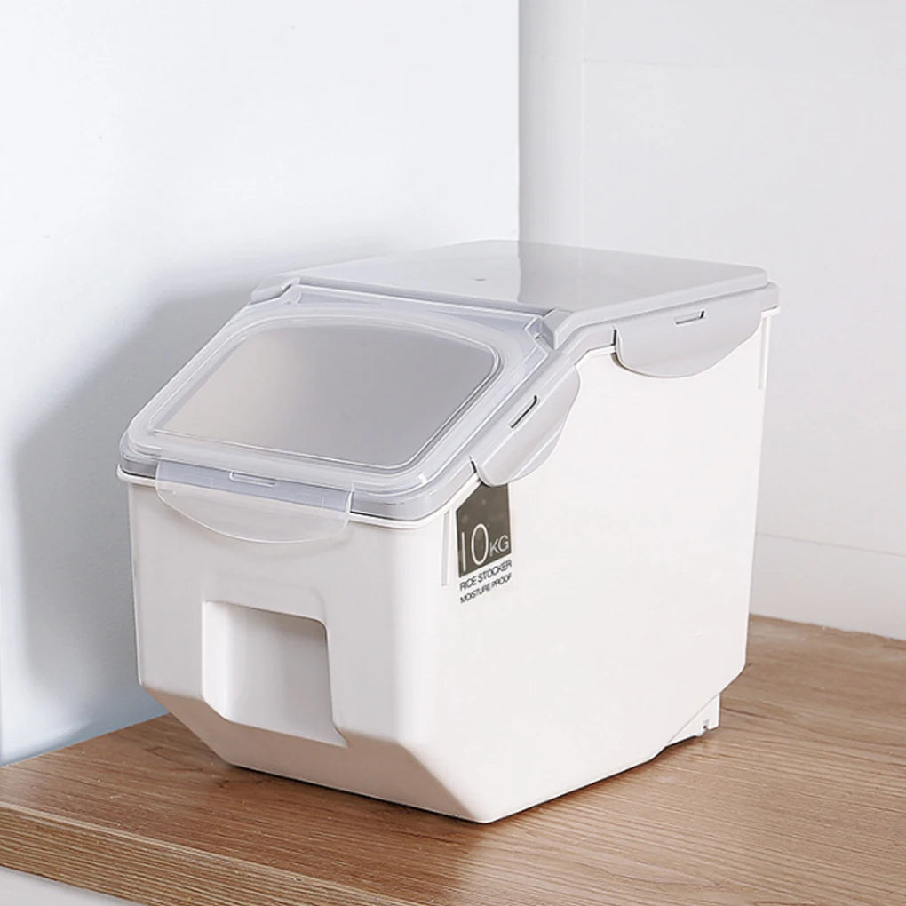 Dog Food Storage Container with Roller Base & Measuring Cup – Leakproof & Mothproof