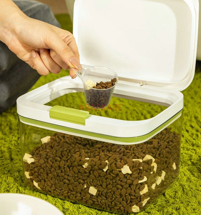 Sealed Cat & Dog Food Storage Bucket – Dry & Moisture-Proof Pet Snack Container