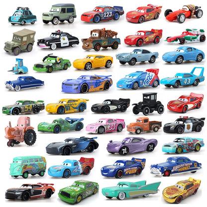 Disney Pixar Cars 2 Lightning McQueen Mini Diecast Racing Car Dinoco Racers Collection for Kids