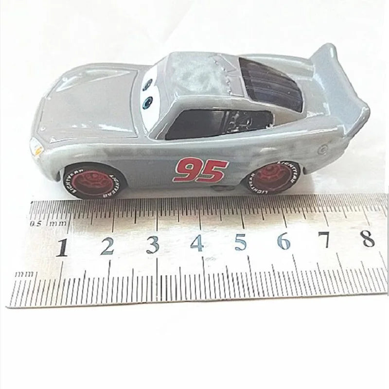 Disney Pixar Cars 2 Lightning McQueen Mini Diecast Racing Car Dinoco Racers Collection for Kids