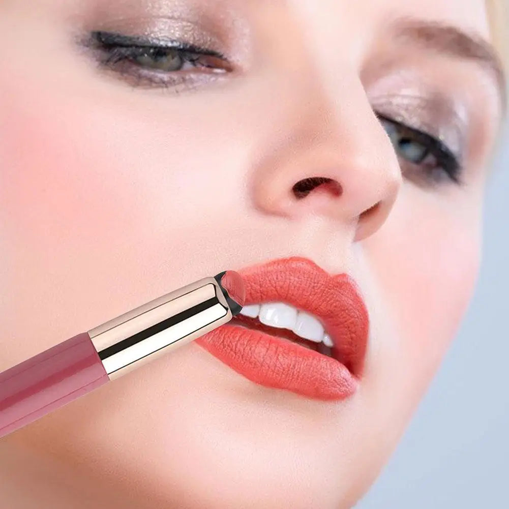 Silicone Lip Brush with Cover - Soft Round Head Concealer & Lipstick Makeup Brush