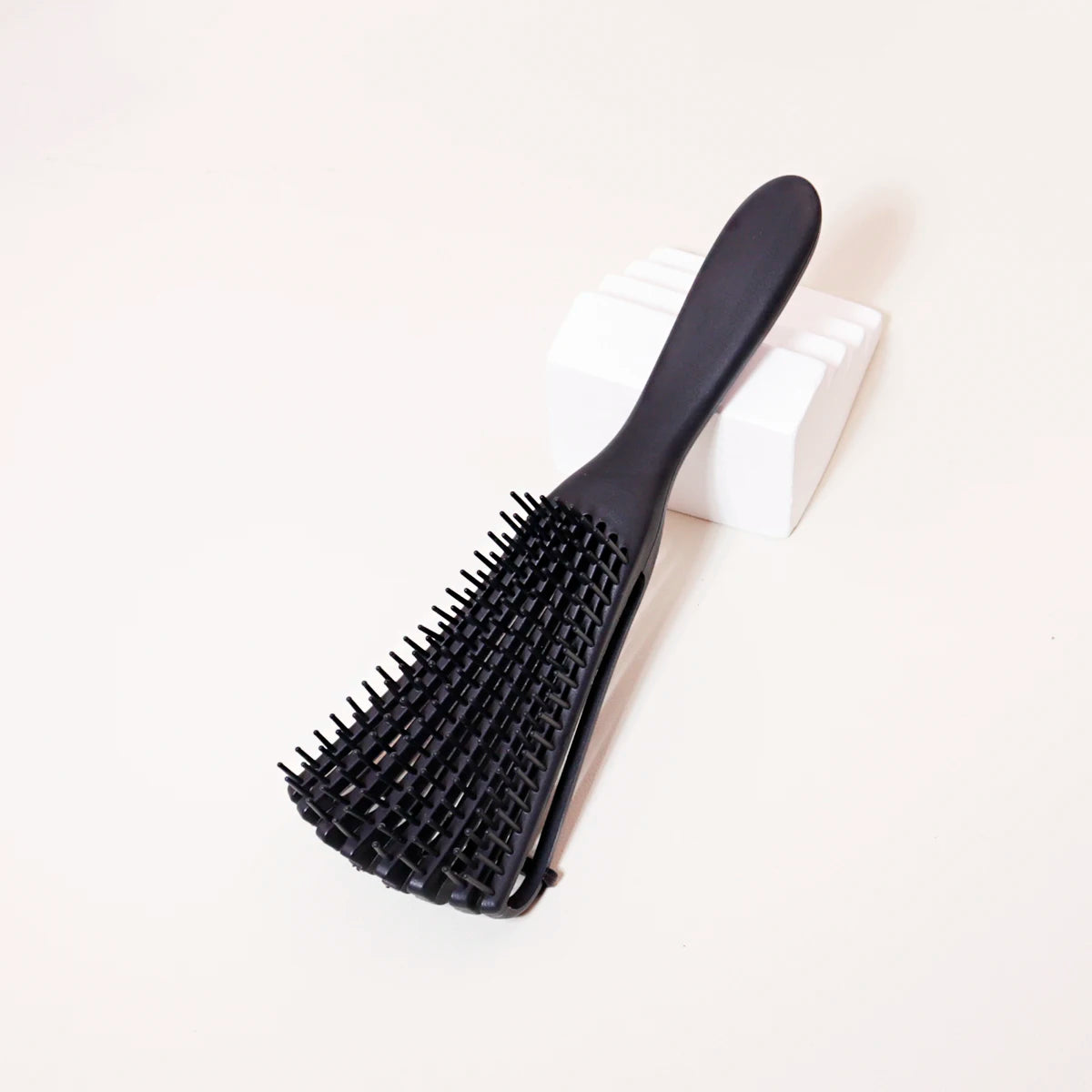 Scalp Massage Brush Anti-Static Winding Hair Brush for Wet & Curly Hair Salon Tool for Real Hair Wigs