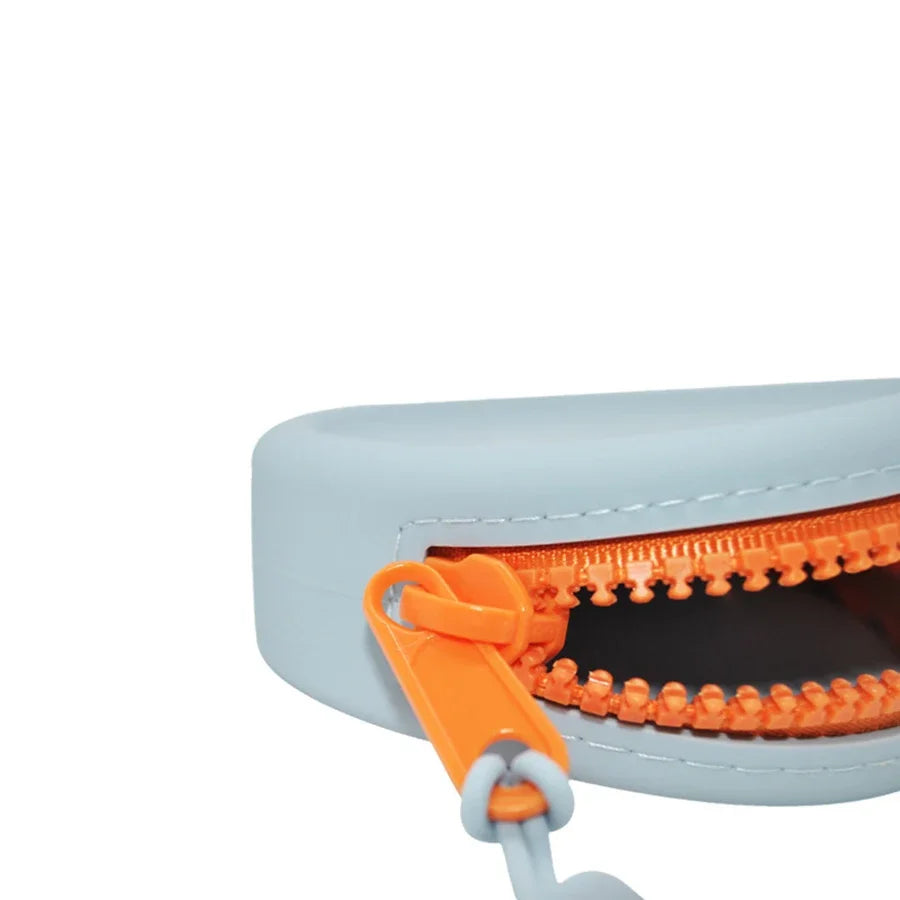 Portable Silicone Dog Treat Training Pouch with Lanyard & Hook for Outdoor Use