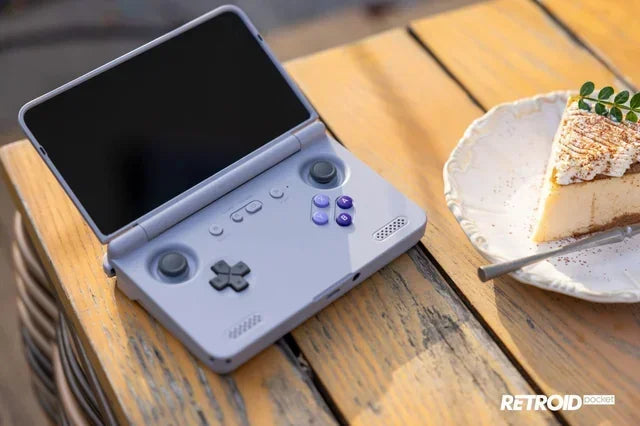 Retroid Pocket Flip 2 Retro Handheld Game Console - SD865/D1100, 5.5" 1080p Foldable Screen, 5000mAh Battery